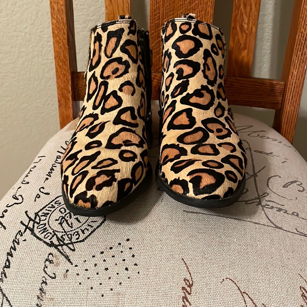 Leopard print, waterproof booties